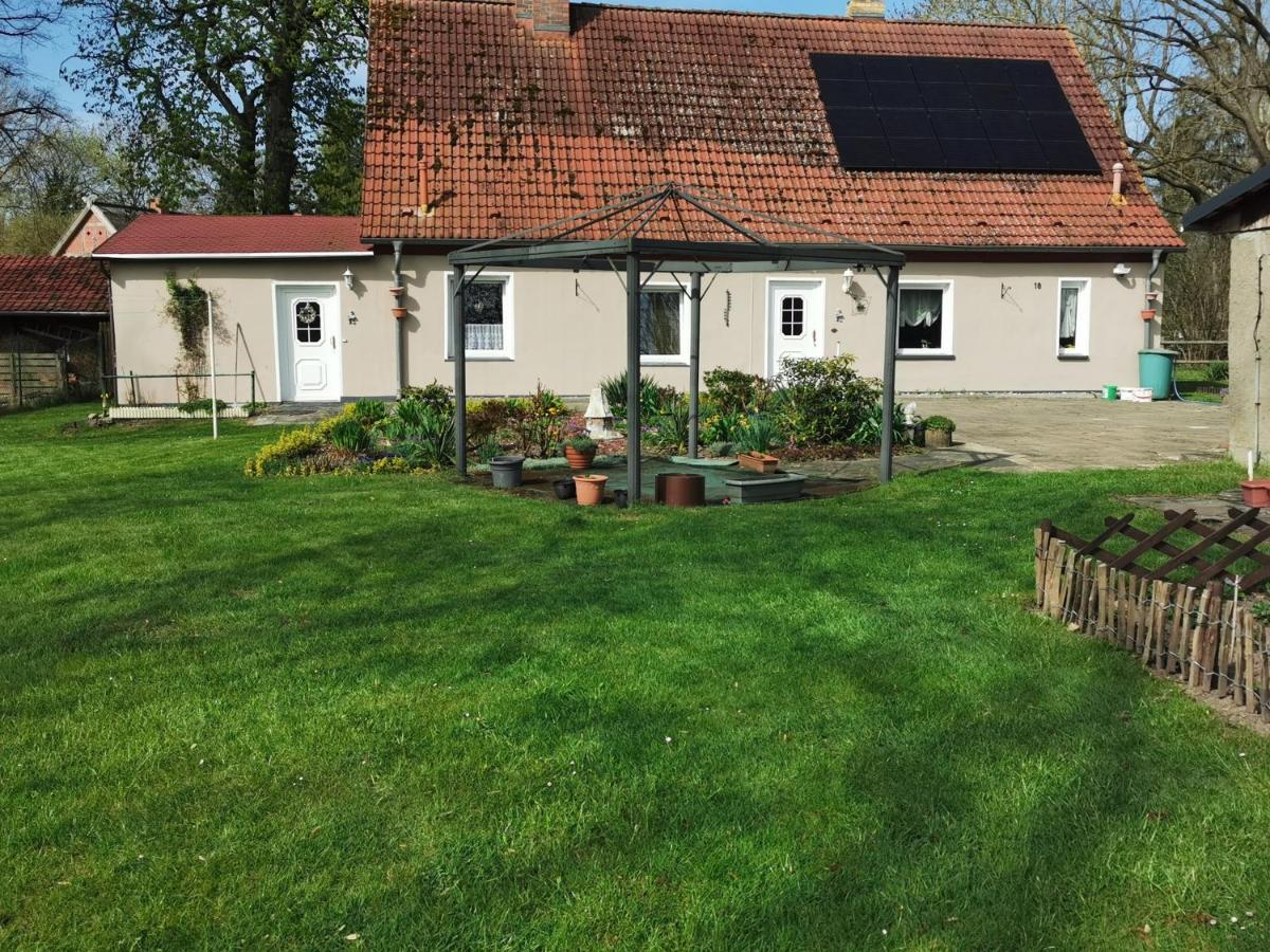 Ferienwohnung Am Stadtrand Garz Ruegen Extérieur photo