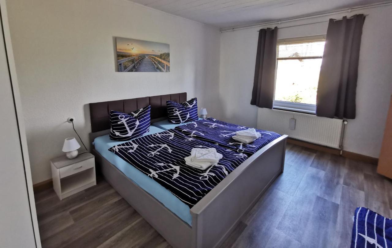 Ferienwohnung Am Stadtrand Garz Ruegen Extérieur photo